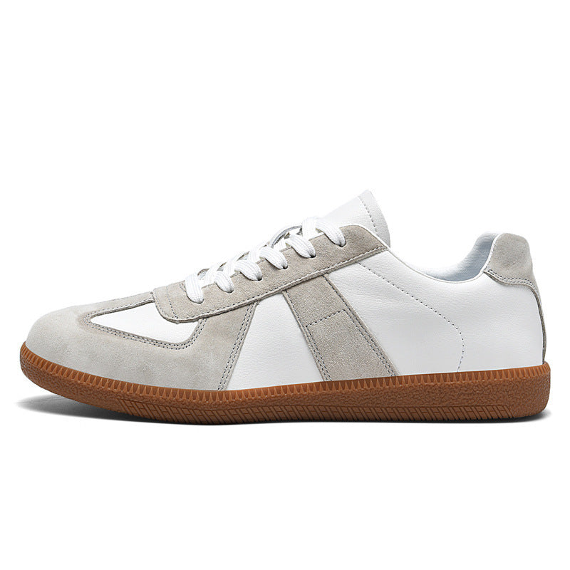 Retro Sneakers made of Canvas and Leather